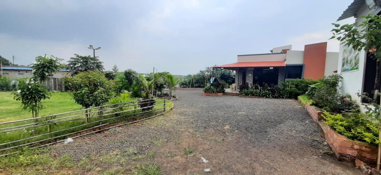 Apna Farmhouse - Private Villa With Pool & Play Area - Near Fort -15 Min To Ellora Caves Daulatabad ภายนอก รูปภาพ