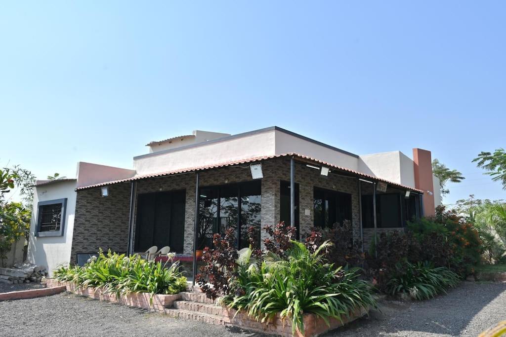 Apna Farmhouse - Private Villa With Pool & Play Area - Near Fort -15 Min To Ellora Caves Daulatabad ภายนอก รูปภาพ
