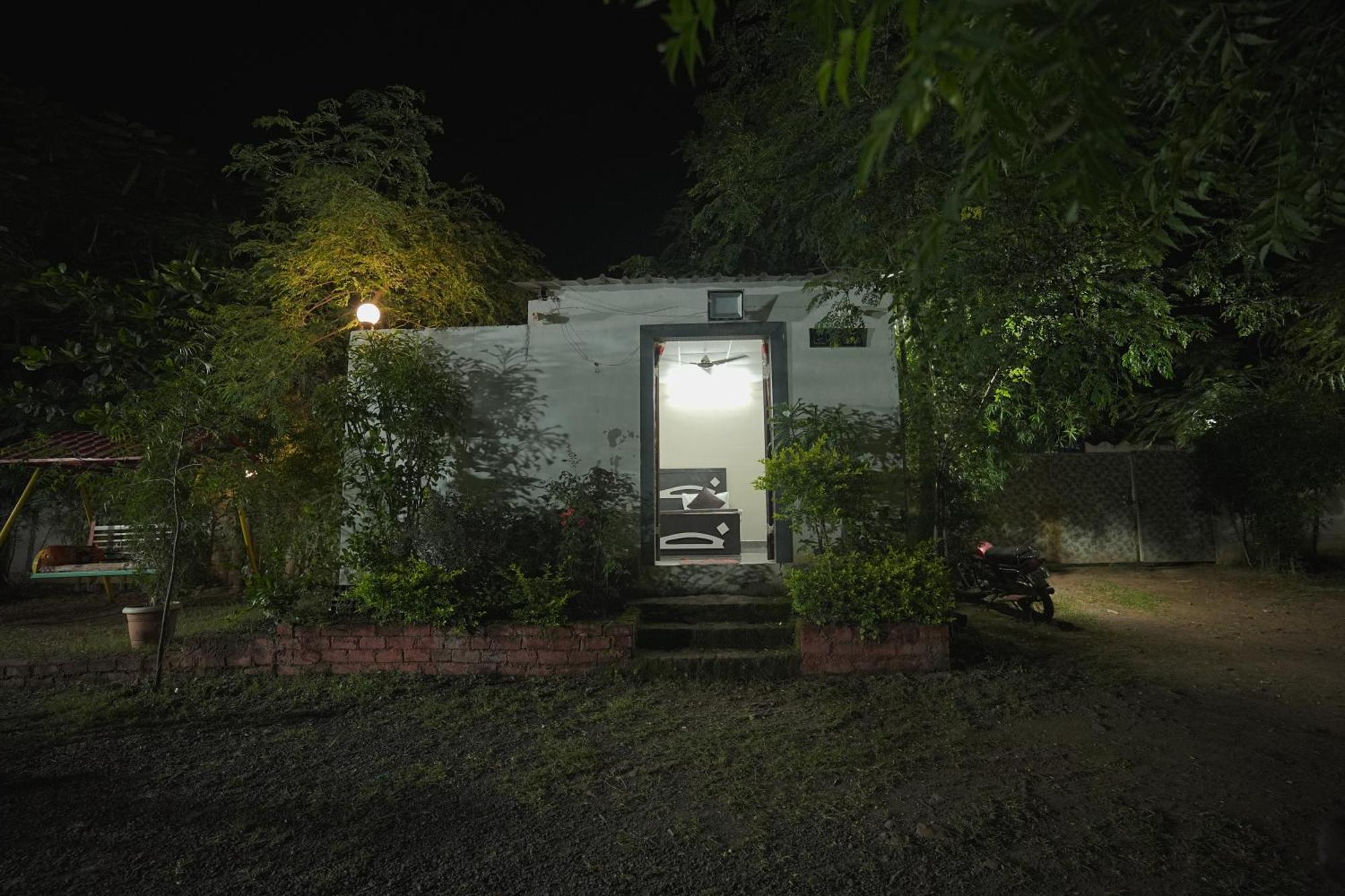 Apna Farmhouse - Private Villa With Pool & Play Area - Near Fort -15 Min To Ellora Caves Daulatabad ภายนอก รูปภาพ